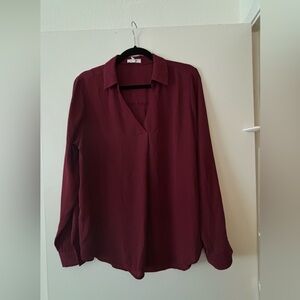 🆕 Maurices Long Sleeve V-Neck Pullover Blouse size L Burgundy